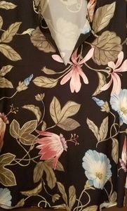 Ann Taylor Beautiful Floral Design Blouse
